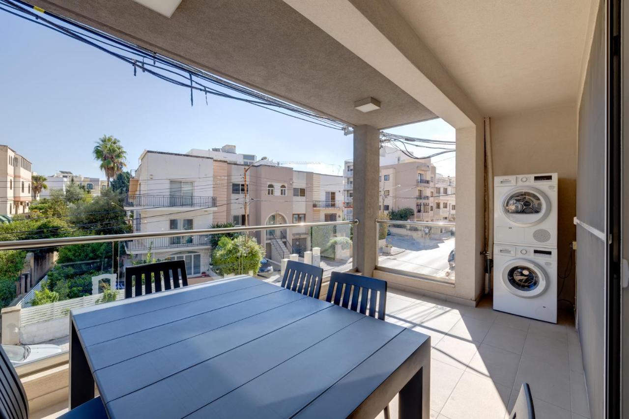 Marvellous 3Br Apartment In Central St Julians St. Julian's Exteriör bild
