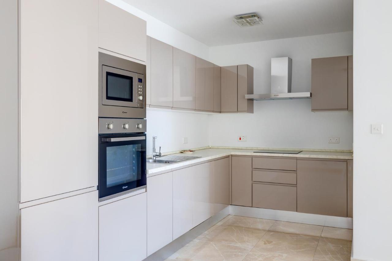 Marvellous 3Br Apartment In Central St Julians St. Julian's Exteriör bild