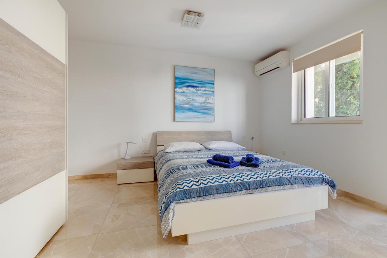 Marvellous 3Br Apartment In Central St Julians St. Julian's Exteriör bild