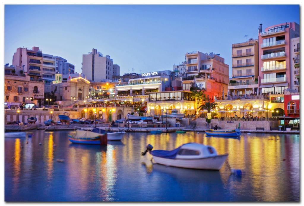 Marvellous 3Br Apartment In Central St Julians St. Julian's Exteriör bild